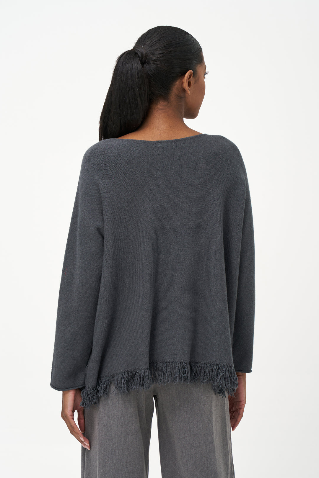 LS SWEATER TOP WITH FRINGE HEM
