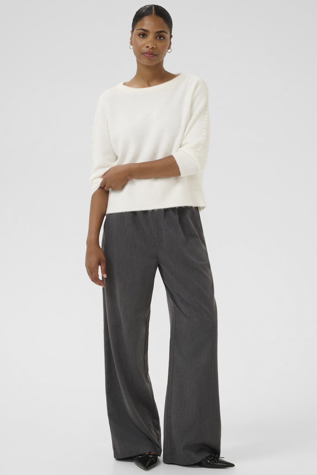 SWEATER TOP WITH PEARL SLEEVE DETAILS