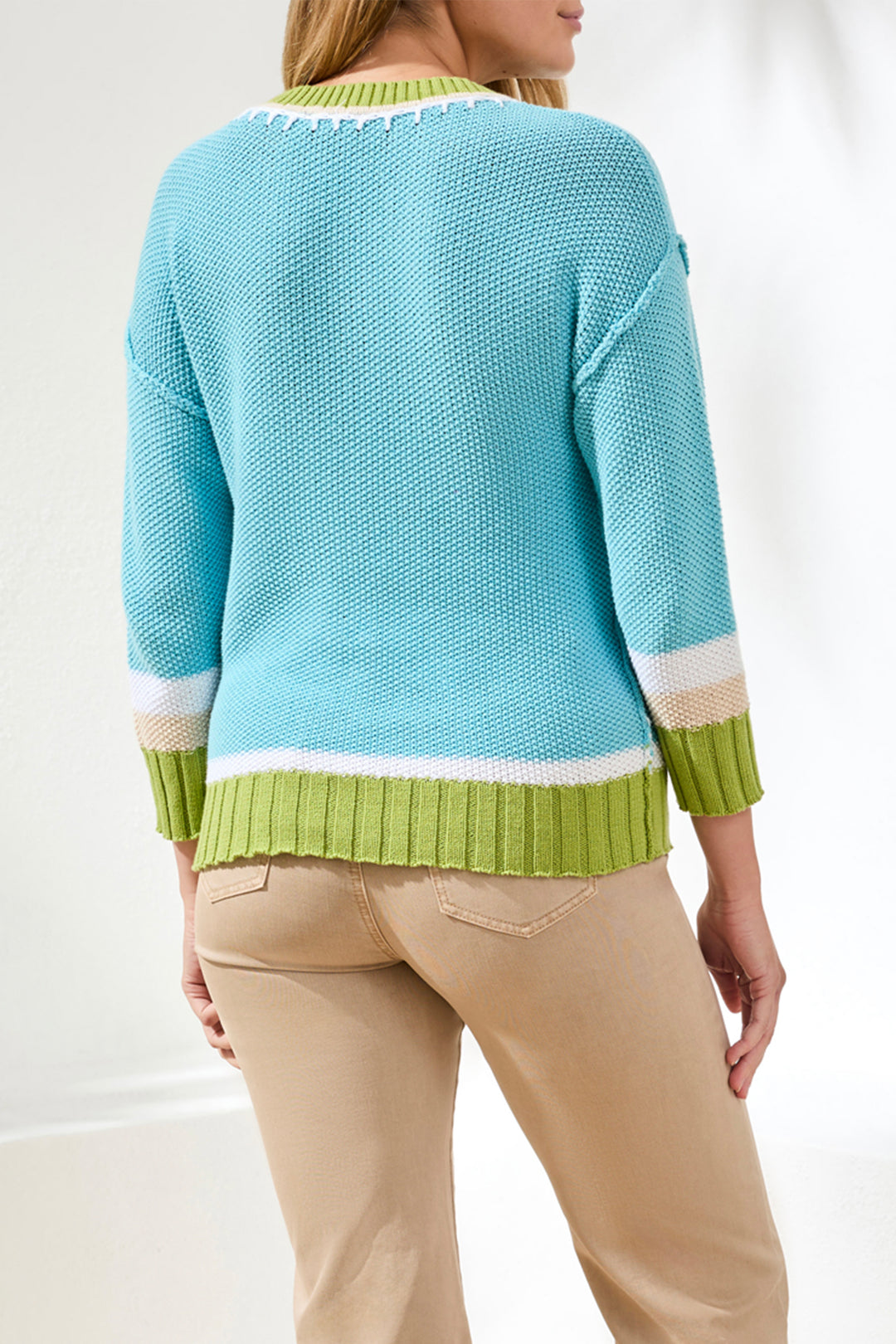 CREW NECK SWEATER TOP WITH CONTRAST STITCH