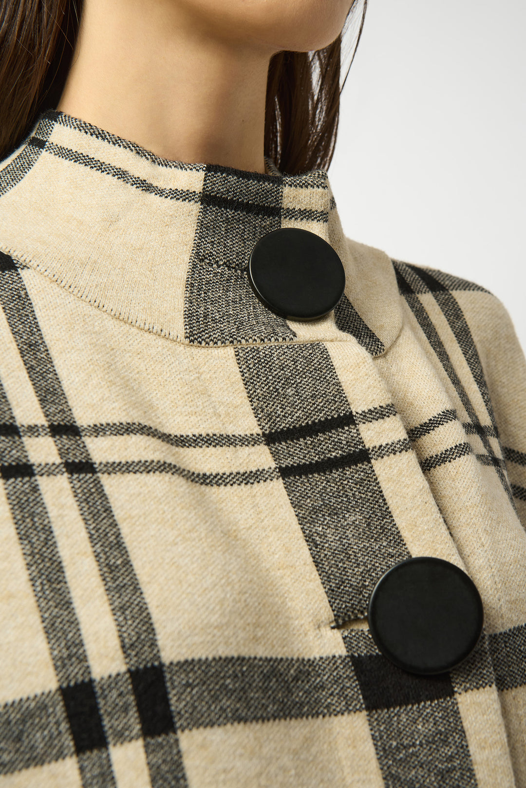 CHAMPAGNE BLACK PLAID KNIT PONCHO JACKET