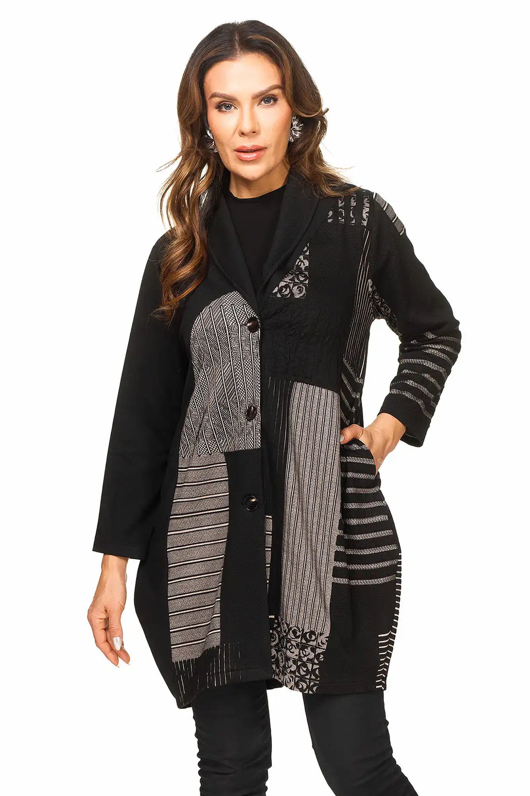 Minkas Fall 2025 
 Featuring multiple all-over patchwork prints and three front buttons, it effortlessly elevates your outfit while providing easy wearability. 
