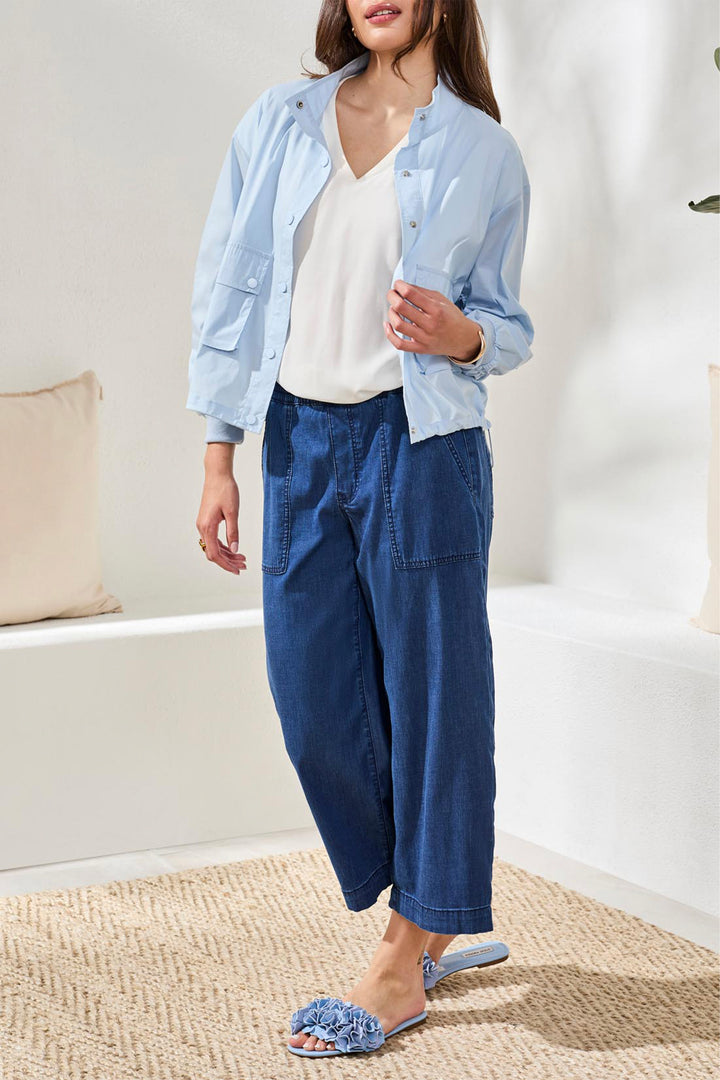 LIGHTWEIGHT WINDBREAKER