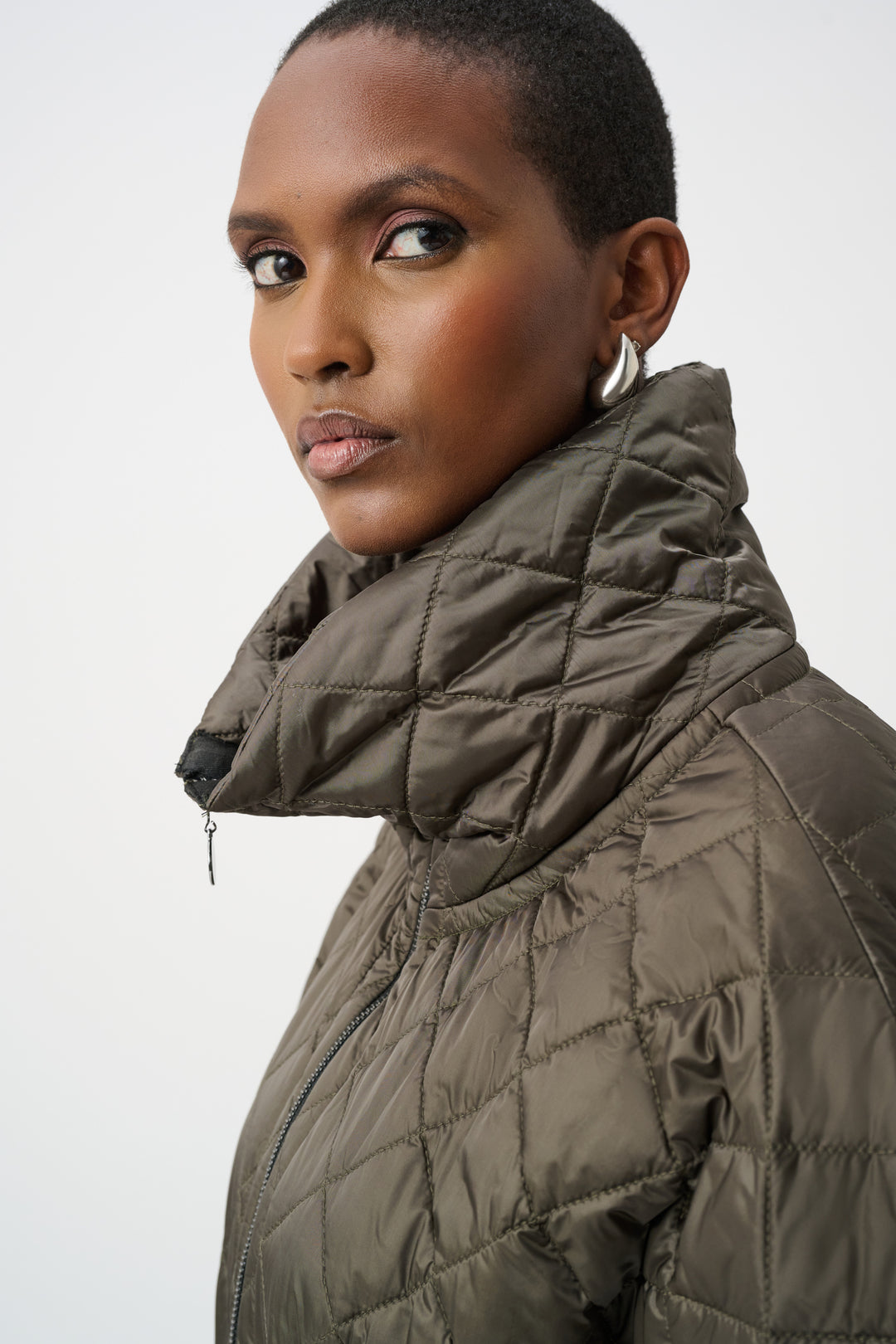 QUILTED DRAWSTRING WAIST VEST