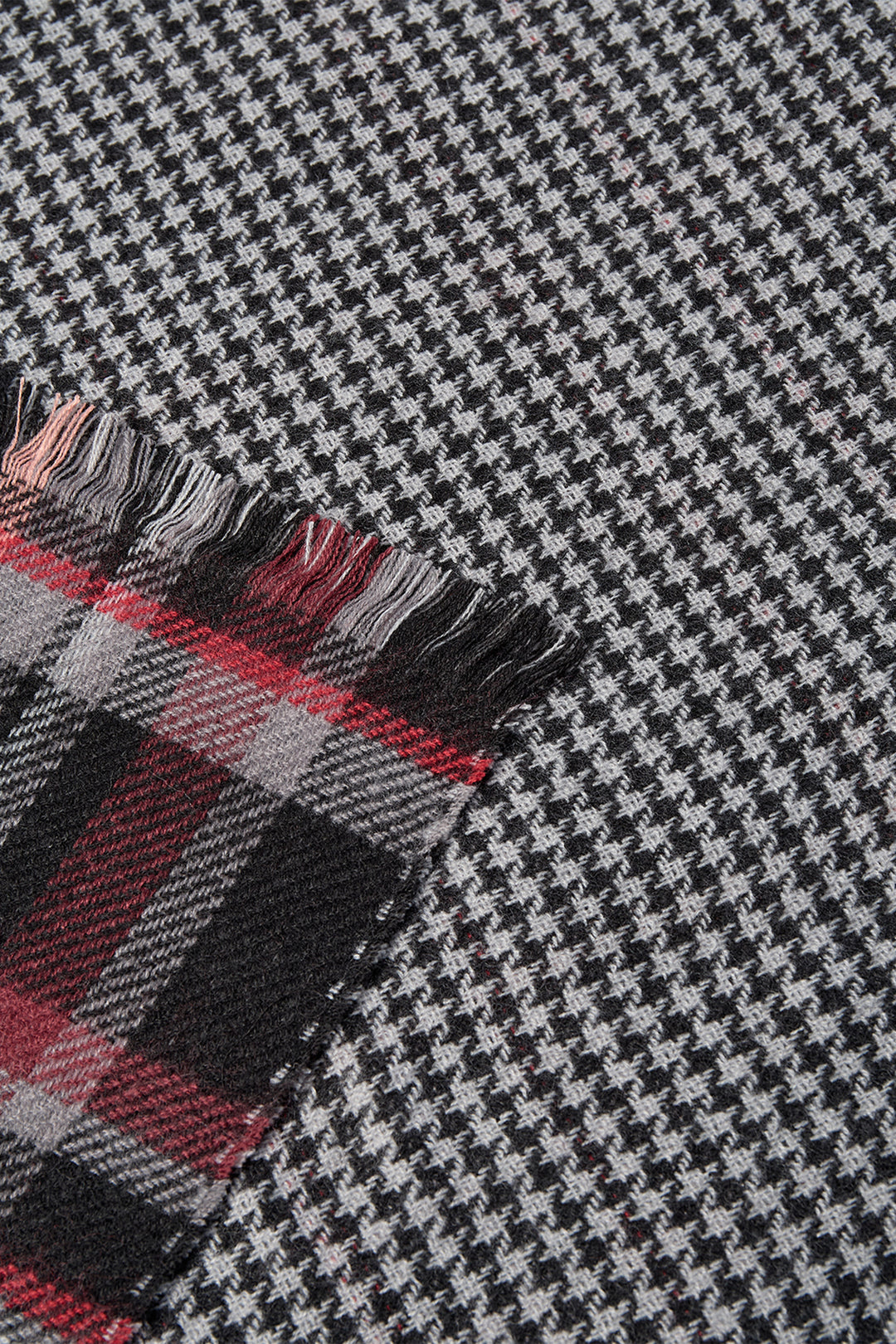 DARK RED PLAID SCARF