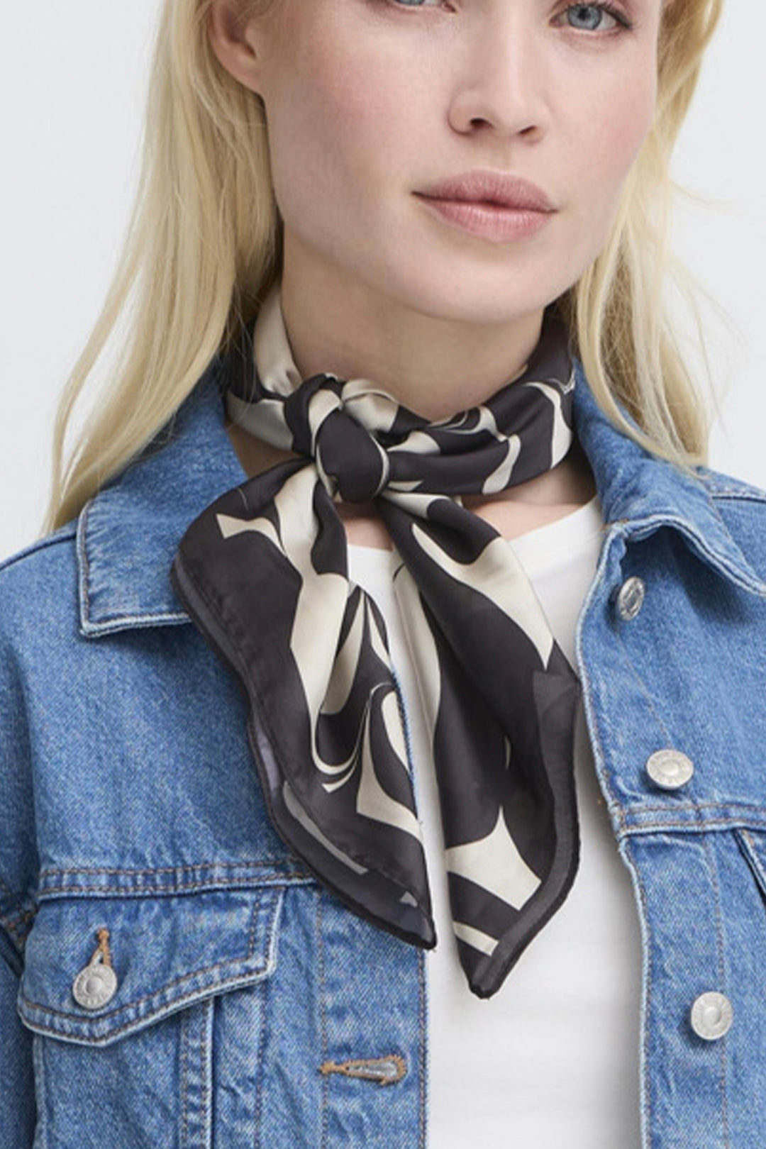 SWIRL PRINT SCARF