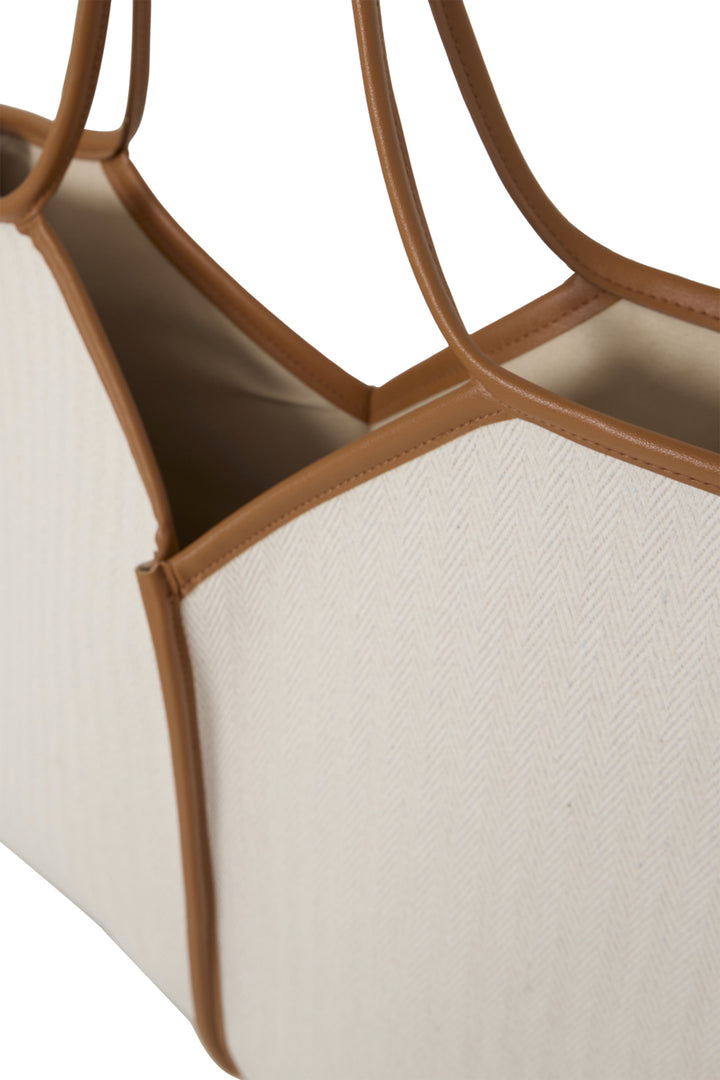 NATURAL TAN CHEVRON TOTE BAG
