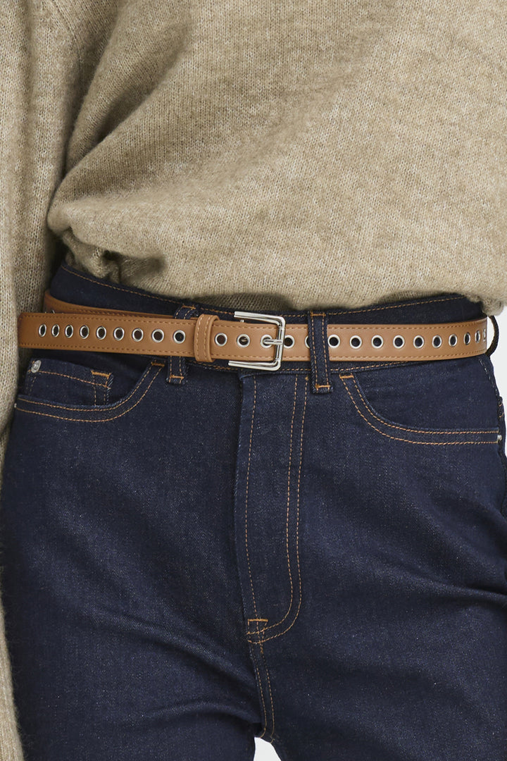 BELT WITH GROMMETS