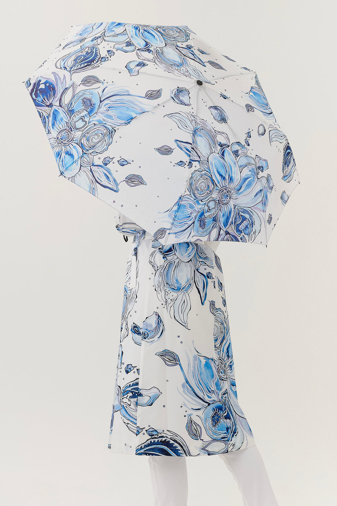 BLUE FLOWERS UMBRELLA