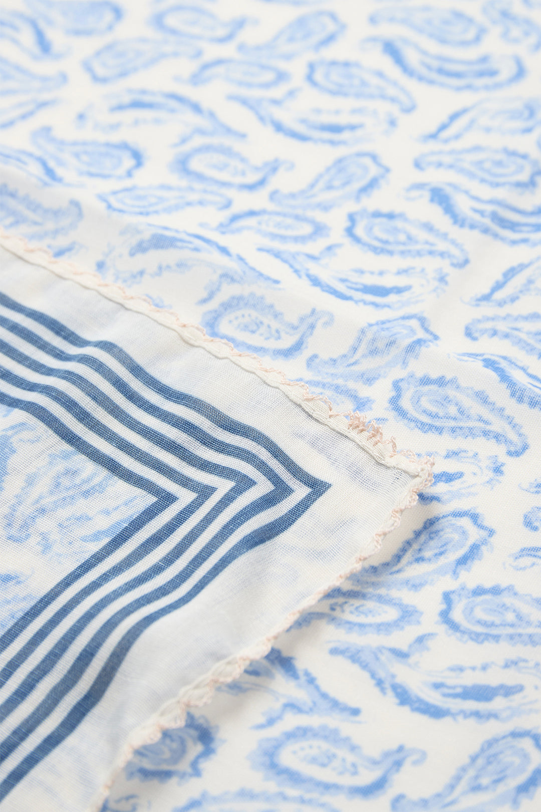 PAISLEY PRINT SCARF