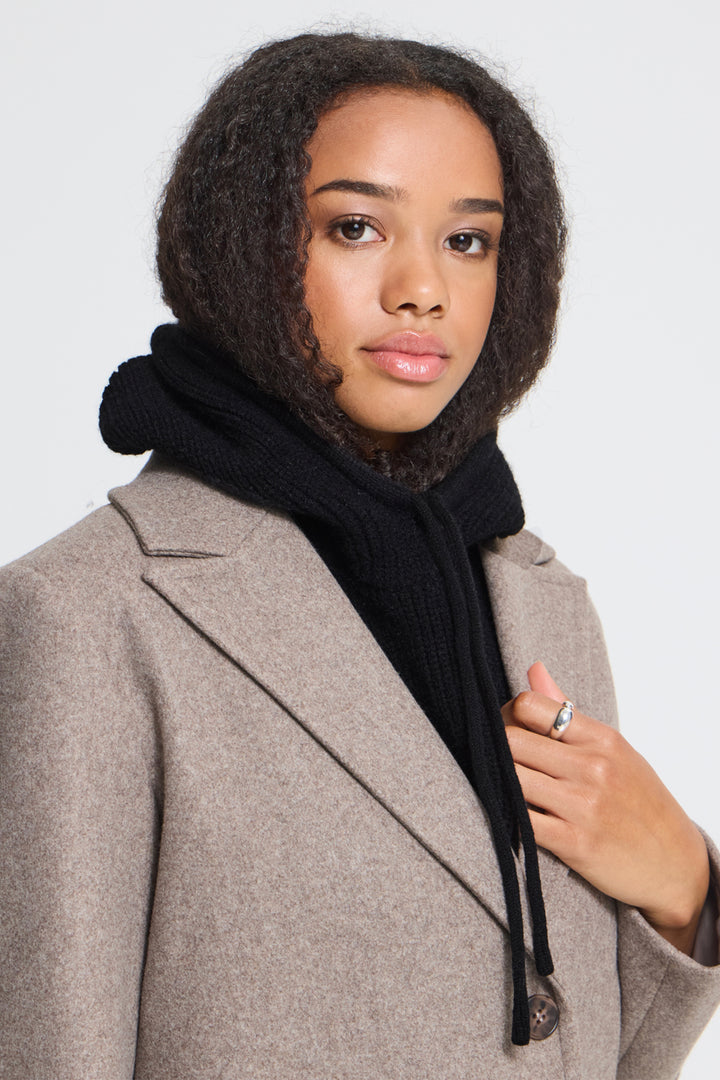 KNIT HOODIE FOOLER