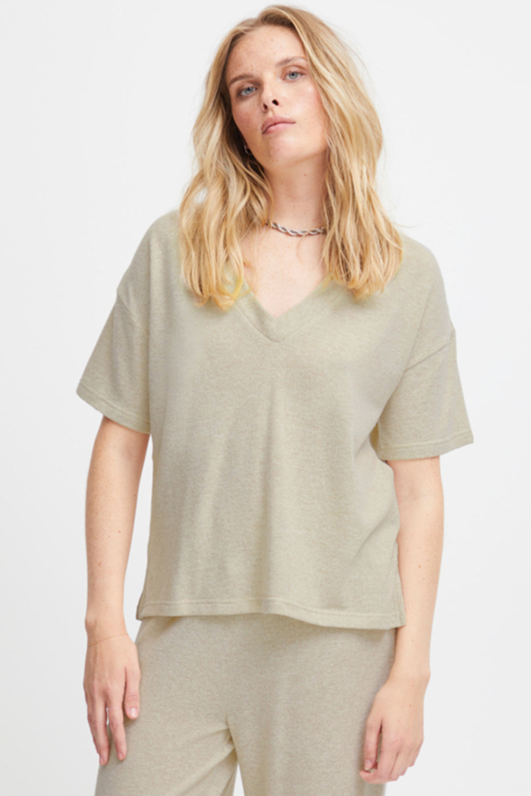 The relaxed fit and V-neck style make it perfect for house wear and basic everyday attire. 