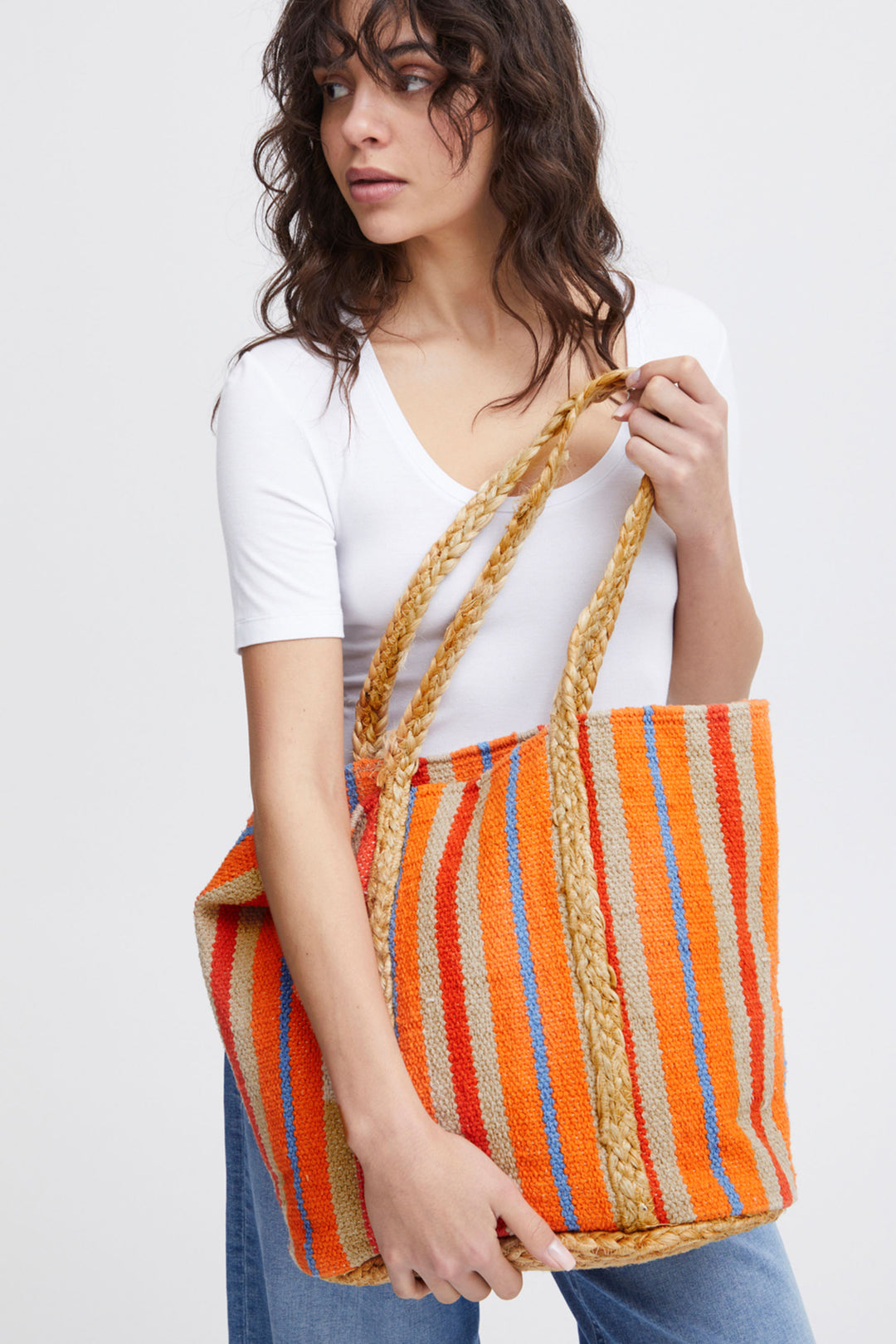 Ichi Summer 2024 The Stripe Tote Bag is an all-natural jute basket bag that is perfect for the season!
