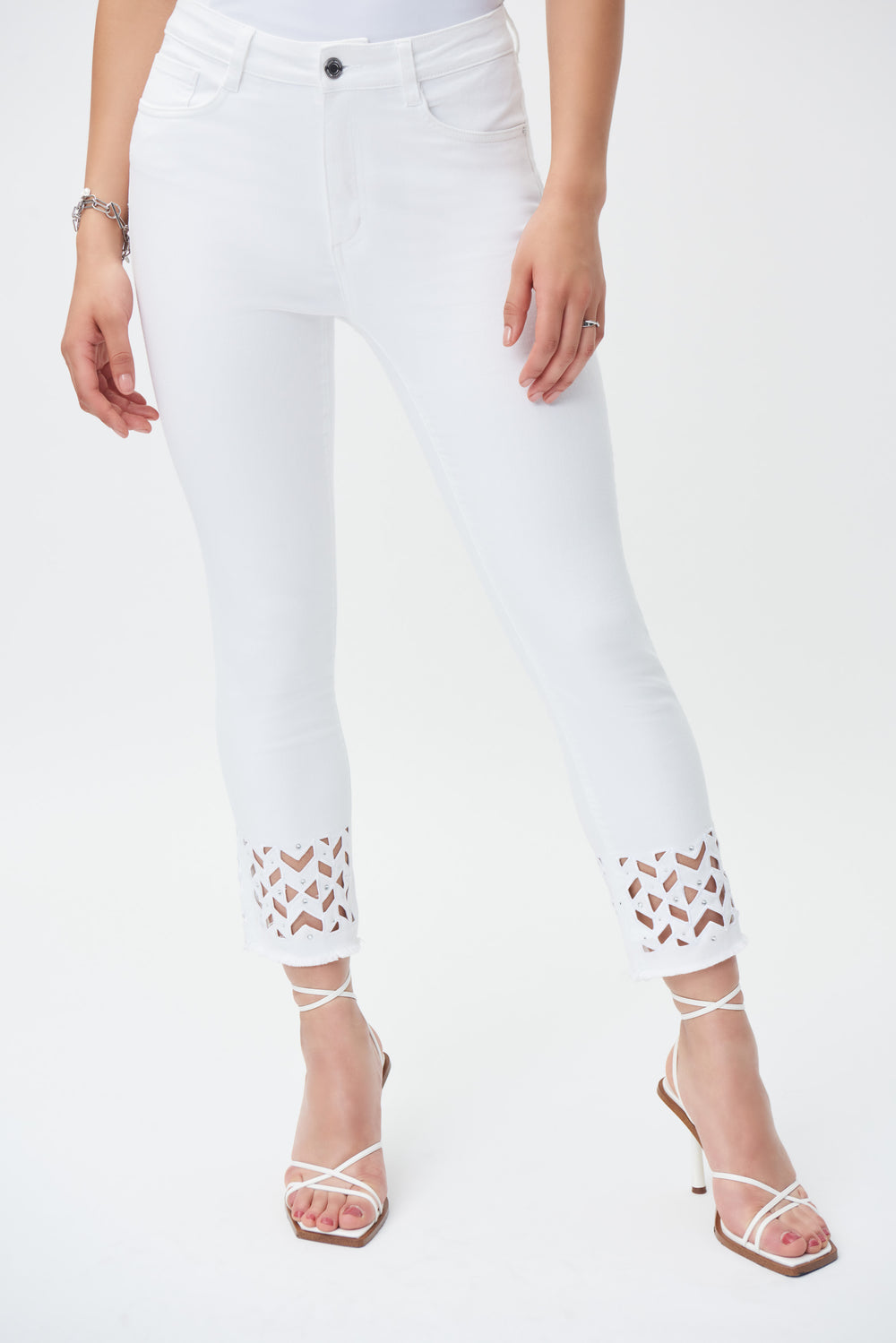 Joseph Ribkoff Spring 2023 women's casual white slim cropped jeans - front