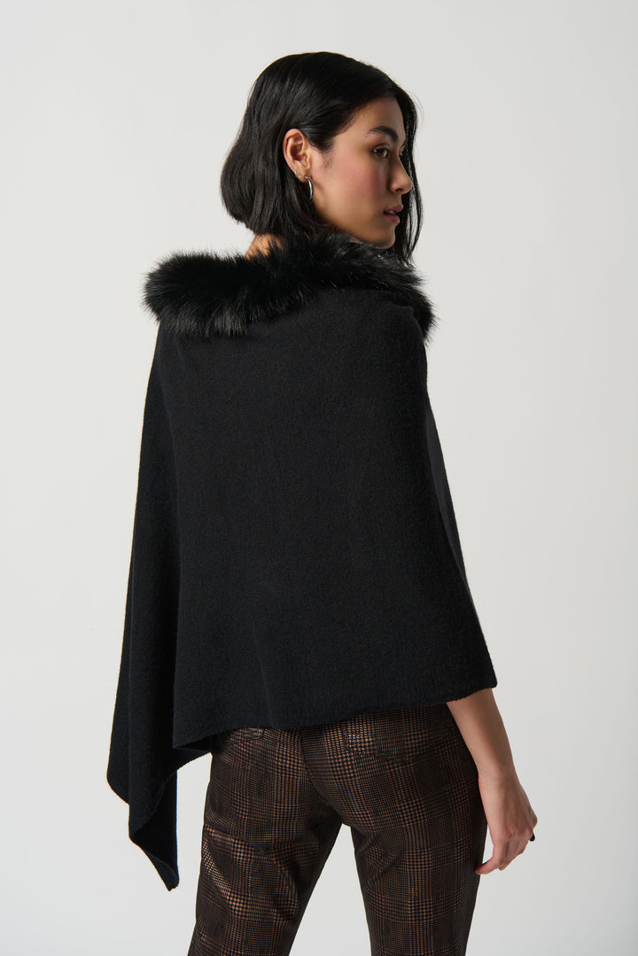 KNIT PONCHO WITH FUR