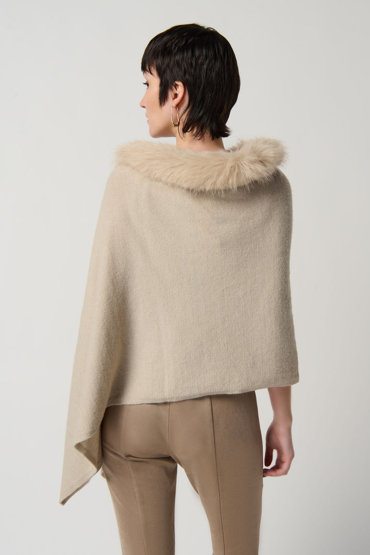 KNIT PONCHO WITH FUR