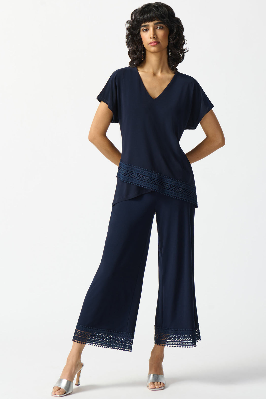 JOSEPH RIBKOFF Spring 2024 The loose, free-flowing wide fit adds to its comfort factor, while the cropped length adds a touch of style.