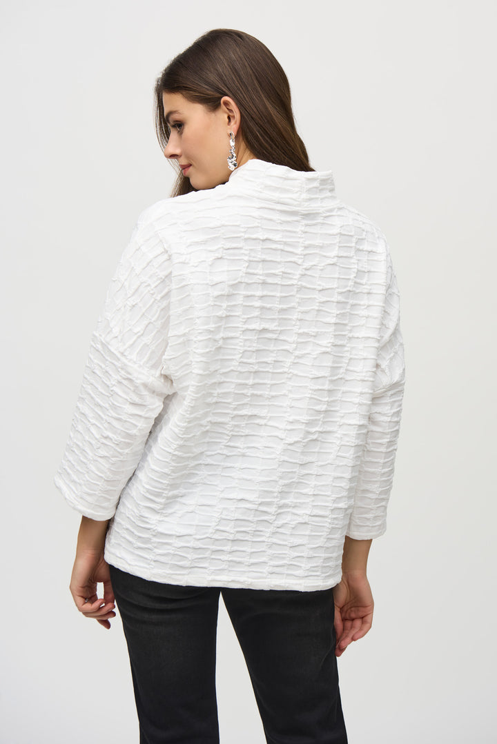 TEXTURED BOXY TOP WITH POCKET