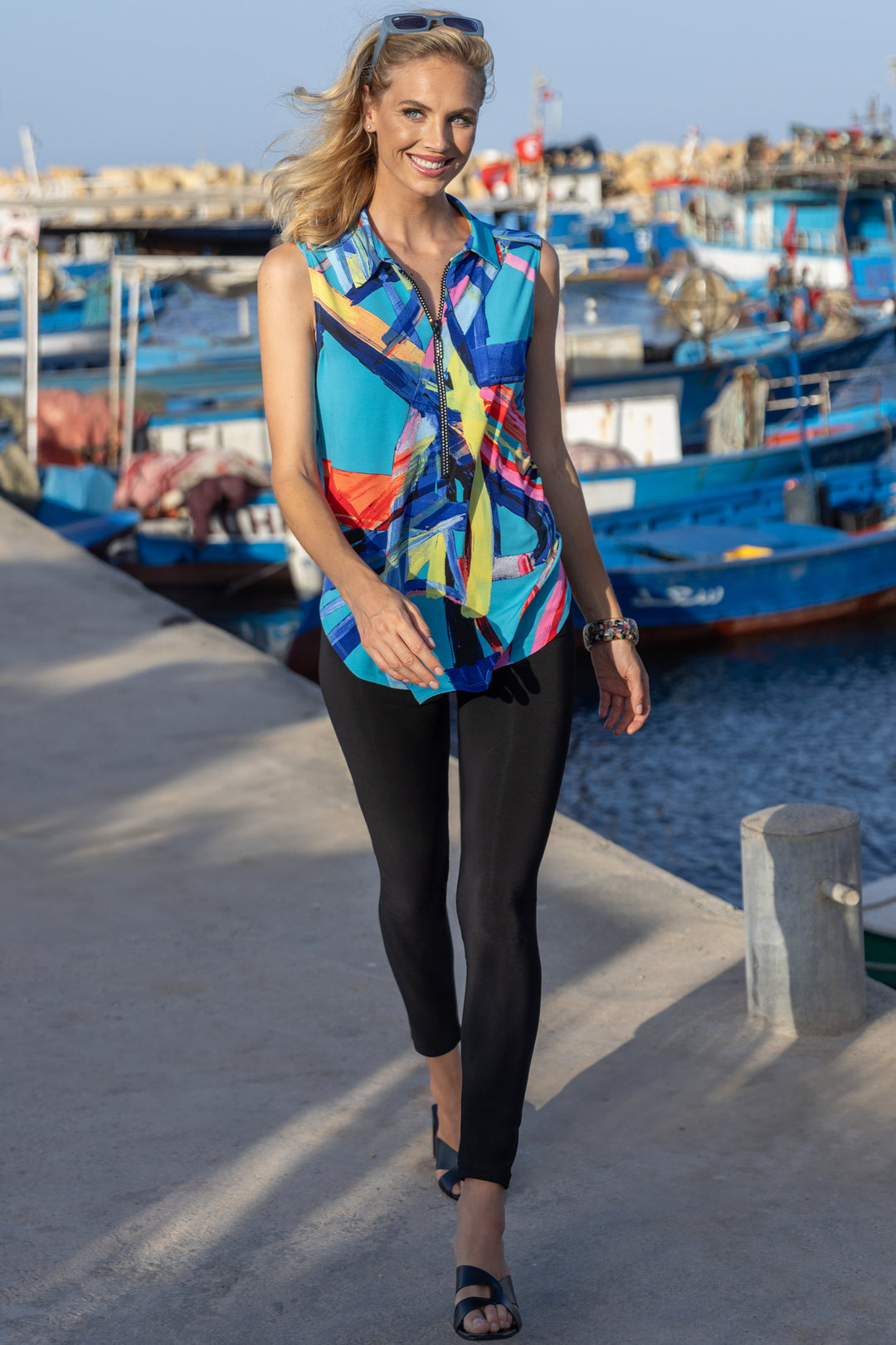 With blazing bright colours and the standout sleeveless design, this top is the perfect balance of daring and comfortable. 