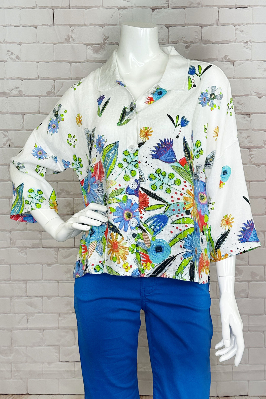 Dolcezza Spring 2024 From cool nights to warmer days this floral spring and Easter jacket is a fresh take on a classic favourite. 