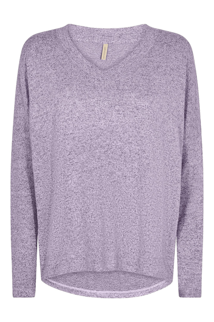 With its airy and cozy design, this light sweater top is perfect for any season. 