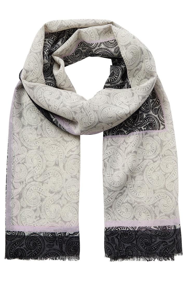 Made from 100% recycled polyester, this lovely scarf features a classic paisley pattern and fringes.