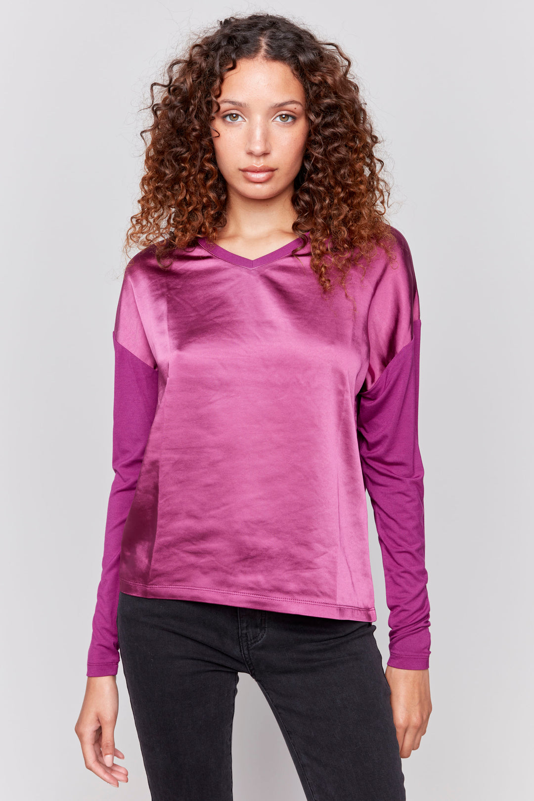 SATIN FRONT LS V-NECK TOP