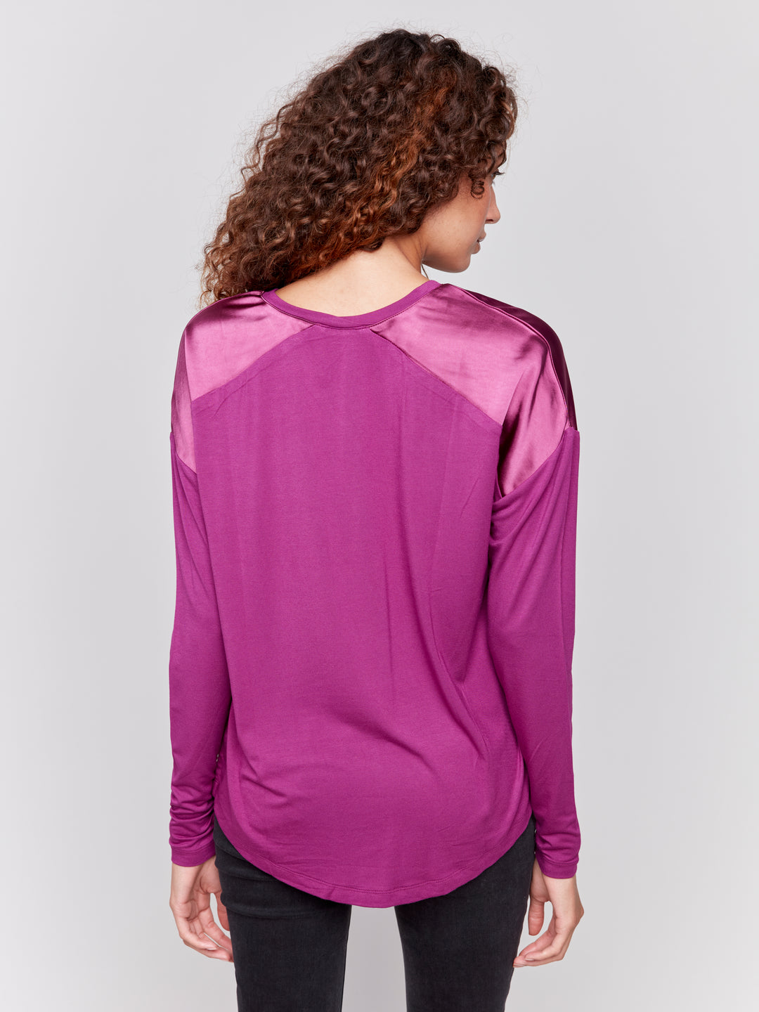 SATIN FRONT LS V-NECK TOP