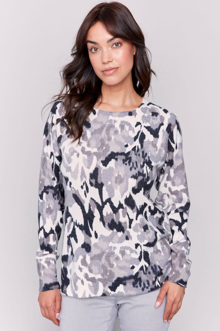 REVERSIBLE CAMO FLORAL TOP