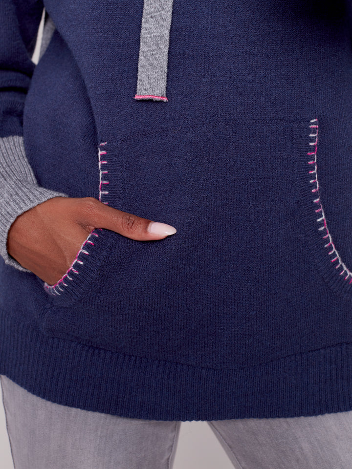 HOODIE TOP WITH BLANKET STITCH