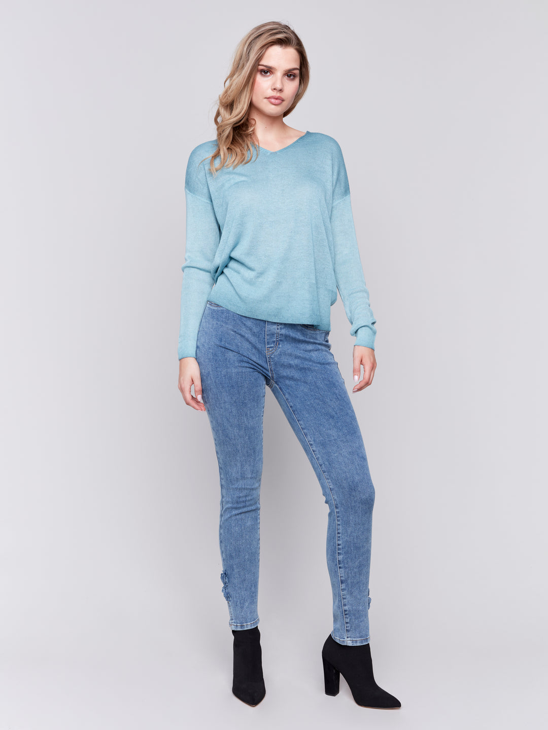 SNOW WASH V-NECK TOP