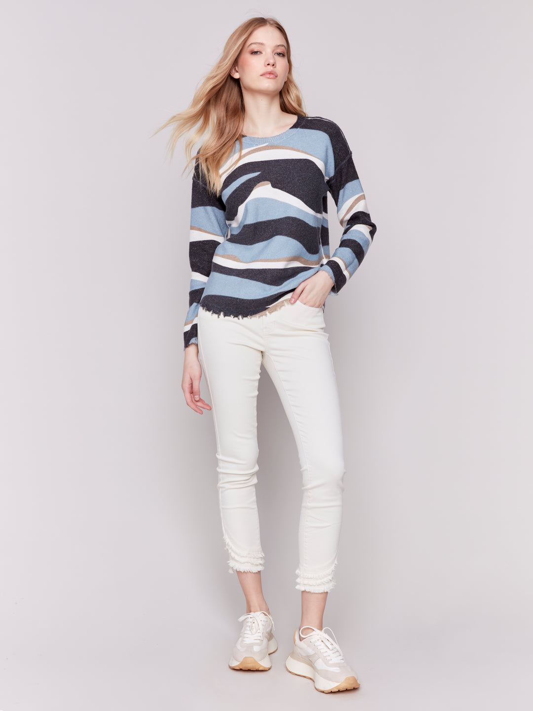 REVERSIBLE WAVY STRIPE TOP