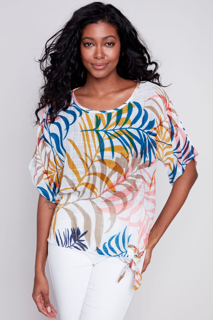 Made of soft, lightweight printed cotton gauze, this top features a neat abstract print all-over and trendy dolman sleeves.