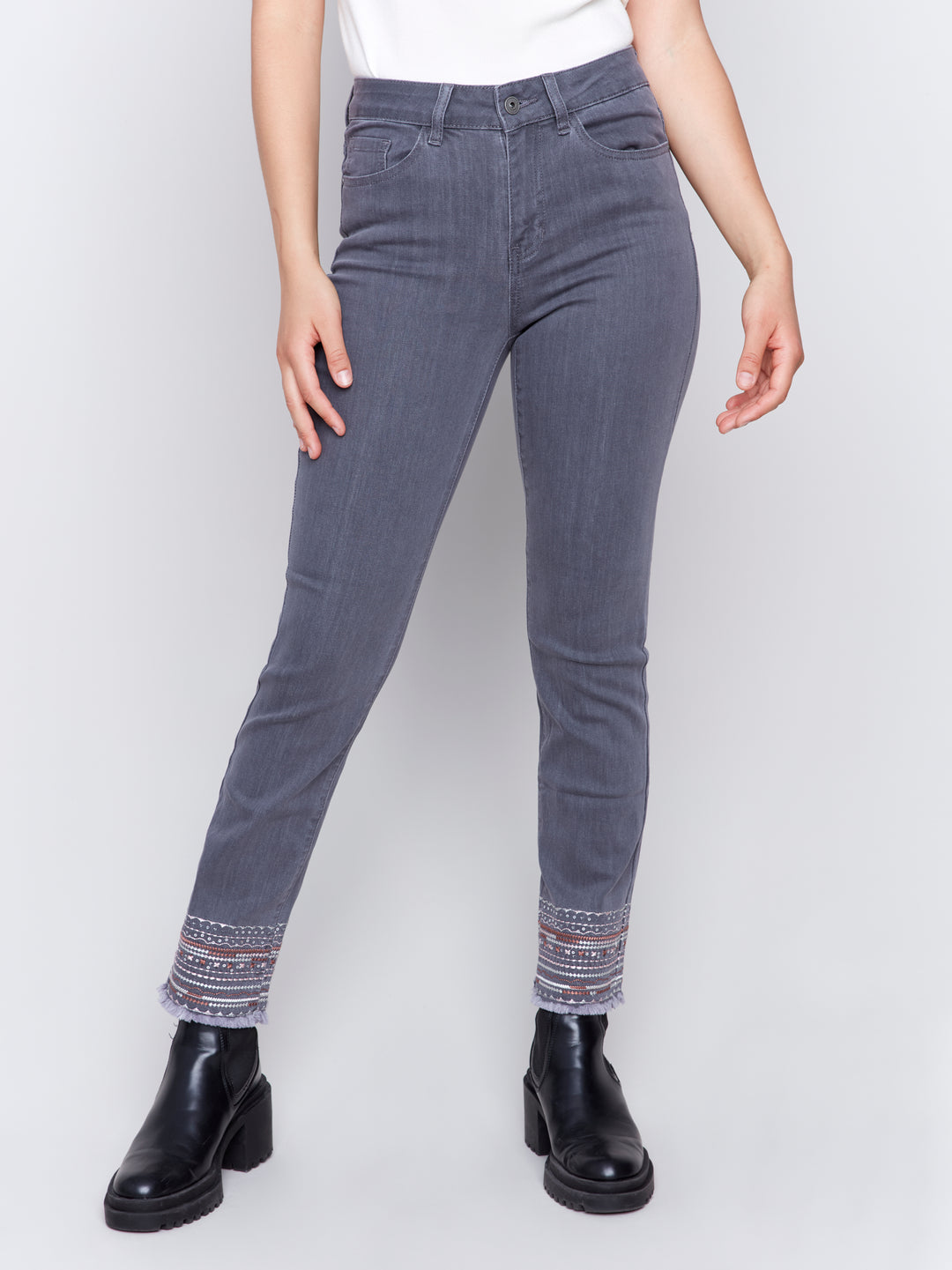 EMBROIDERED HEM SLIM JEAN