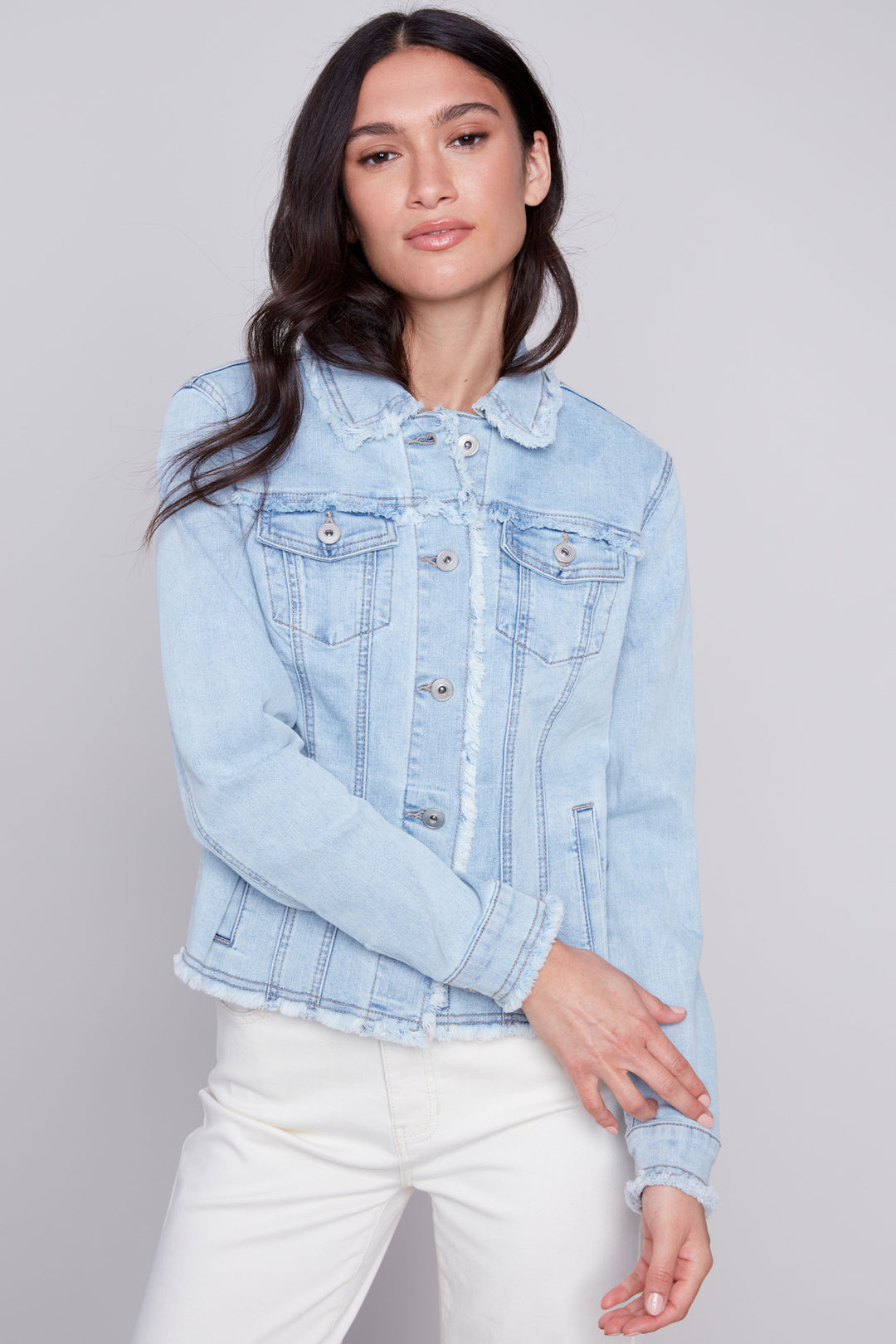 From cool nights to warmer days this jacket is a fresh take on a classic favourite! 