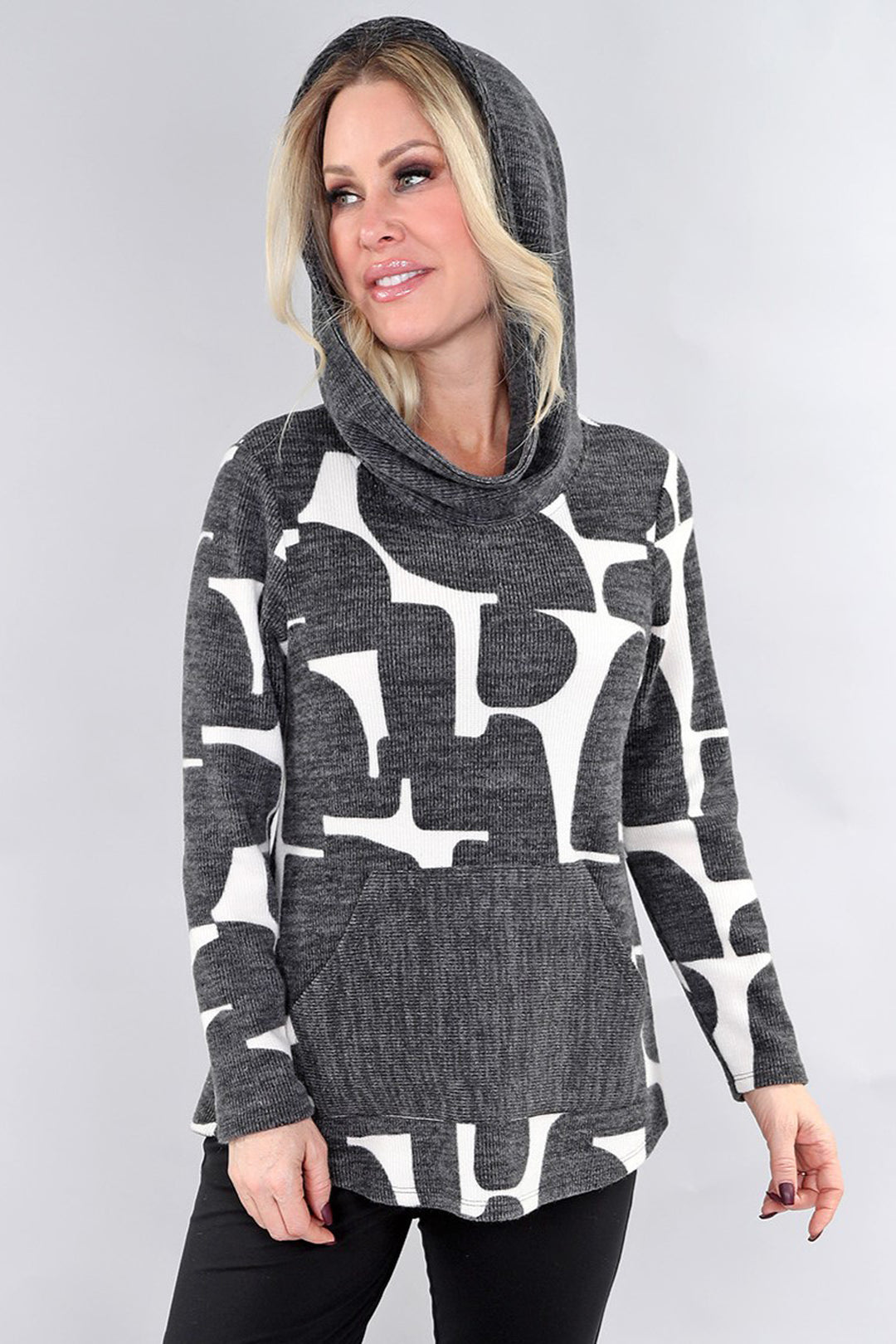 CHARCOAL GEO PRINT HOODIE TOP – Aldila Boutique