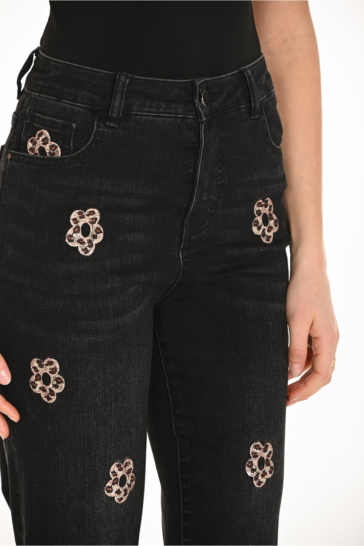 STRAIGHT LEG JEANS WITH FLOWER