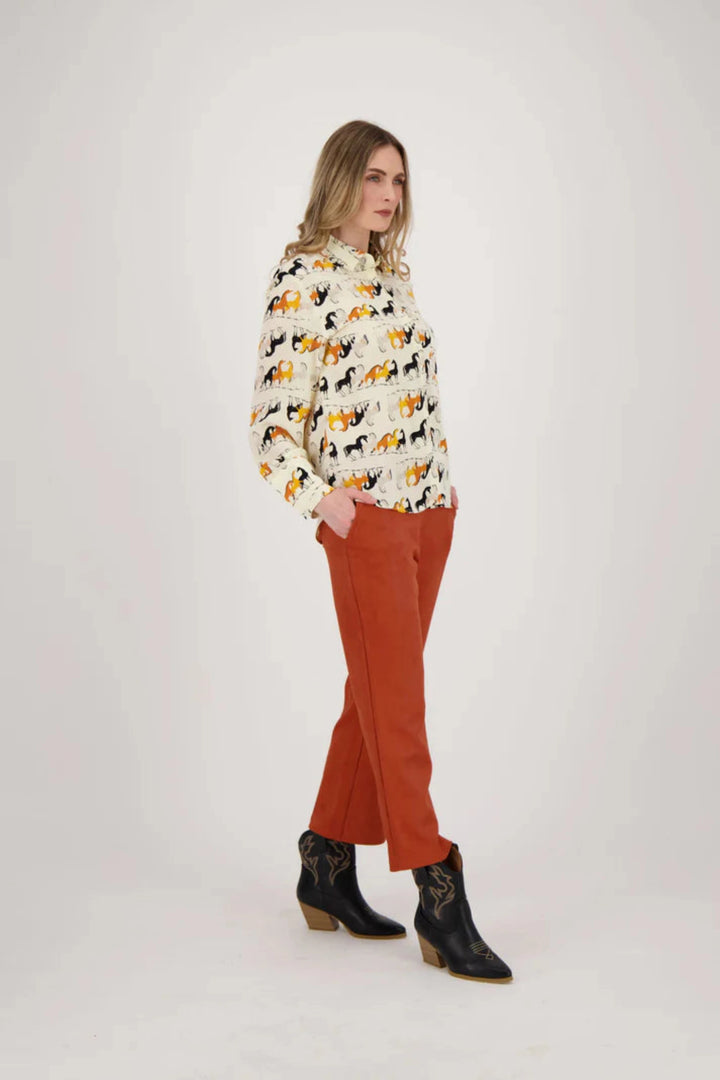 GALLOPING HORSE PRINT BLOUSE