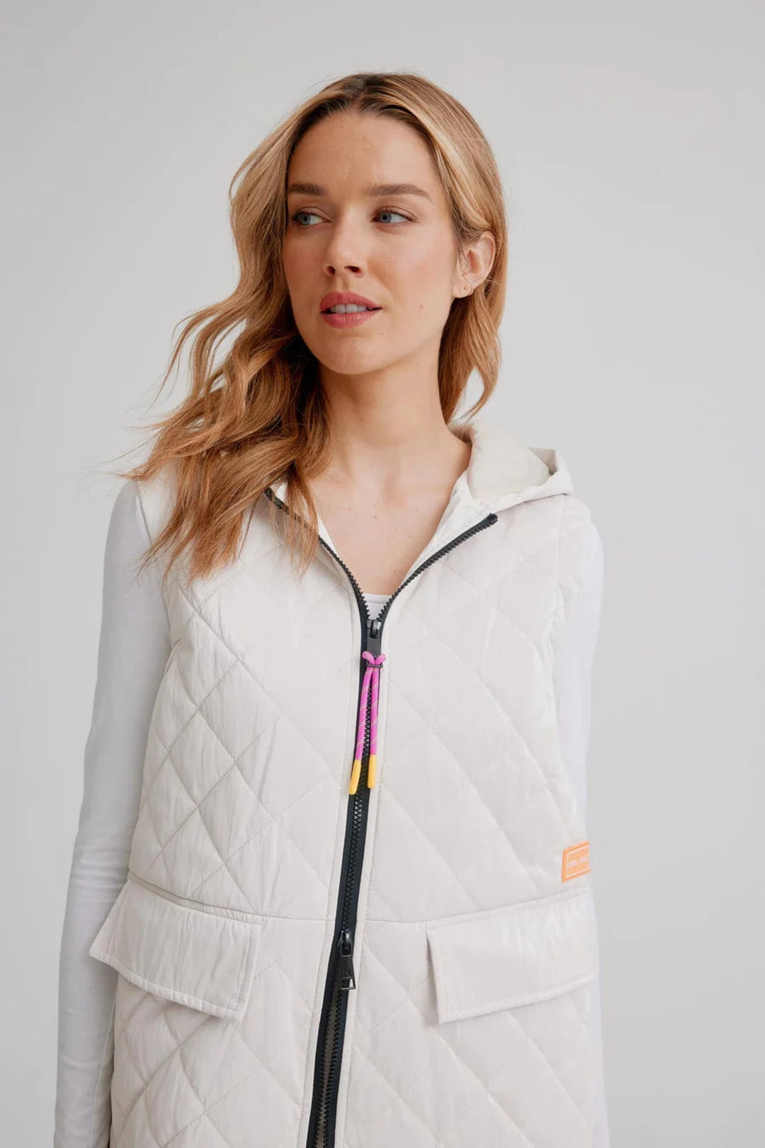 QUILTED HOODED VEST