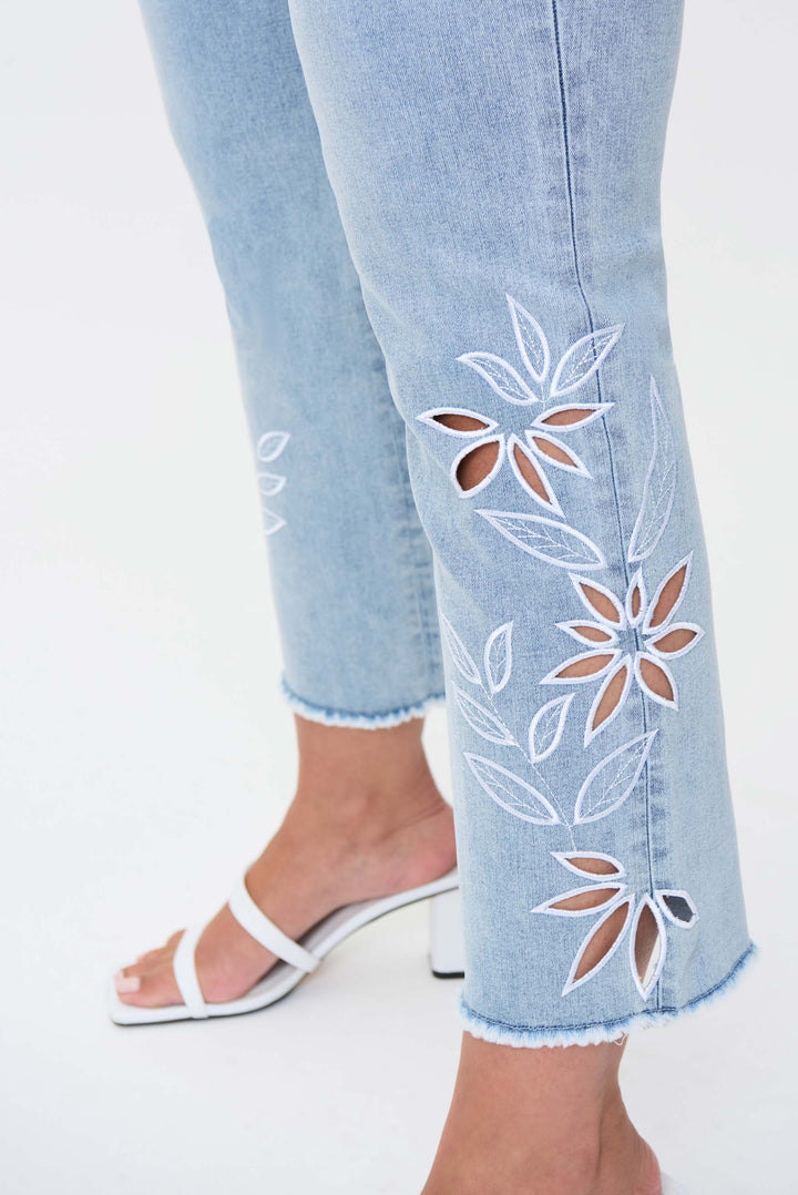 Embroidered Straight Cropped Jeans